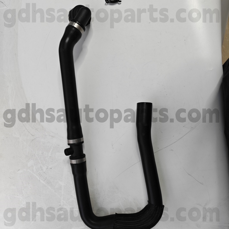 320231 Nissens Radiator bovenste slang voor Evoque, Discovery, Freelander 2 OE NR. LR032347