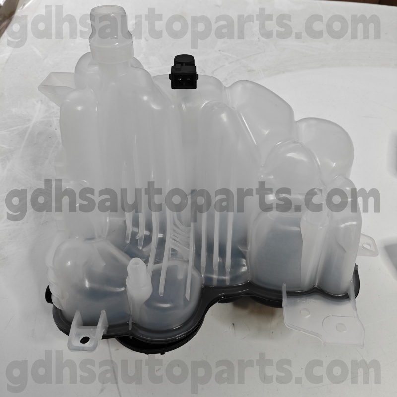 996316 Nissens -uitbreidingstank voor Range Rover Velar OE NR. LR128194